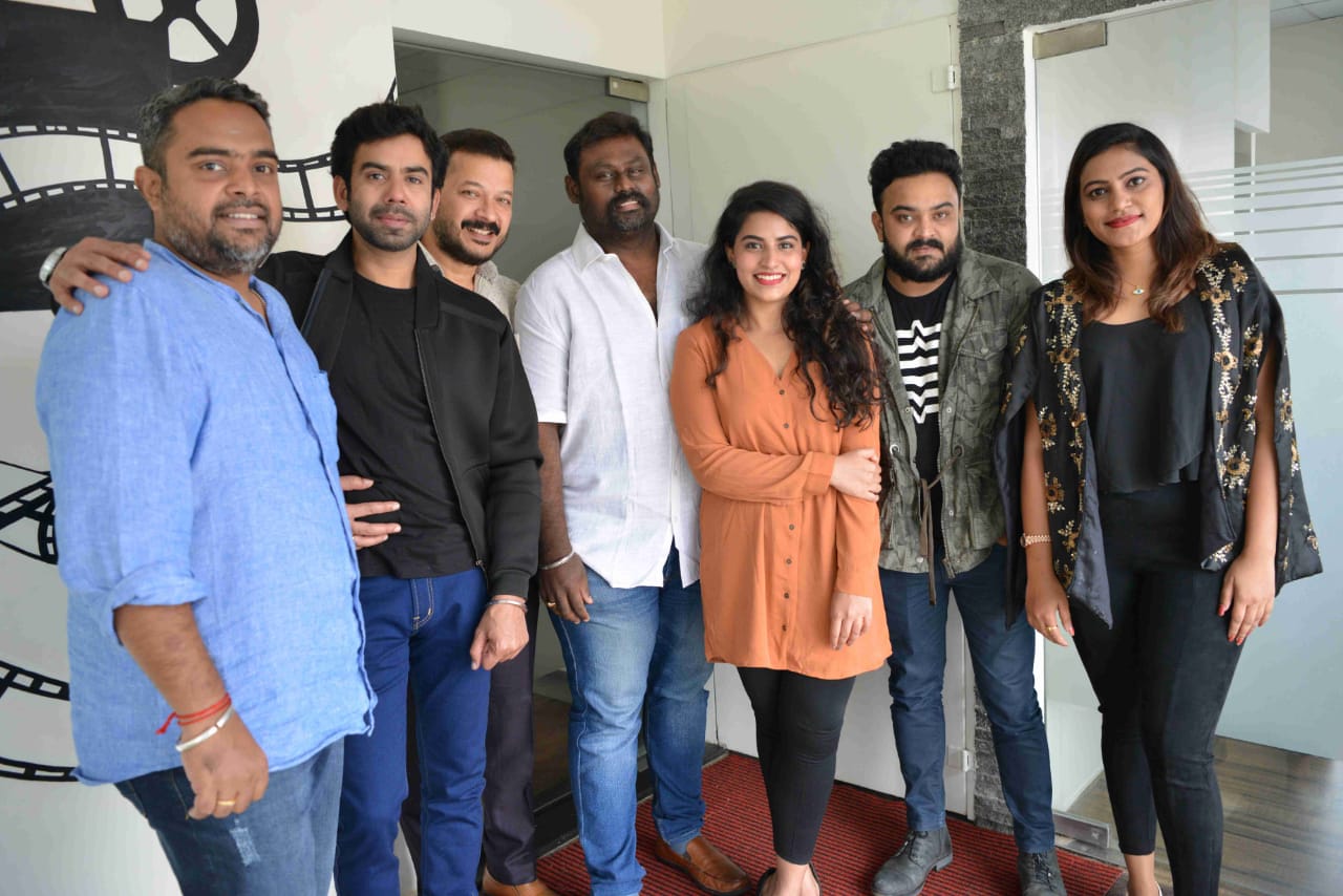 ​    ​​    ​ಡಿಯರ್ ಸತ್ಯ ಟೀಸರ್ ಬಿಡುಗಡೆ ಮಾಡಿದರು  ಶಿವರಾಜ್ ಕುಮಾರ್ ಭಿನ್ನ ಸಿನಿಮಾ ತಂಡದ ಮತ್ತೊಂದು ಪ್ರಯತ್ನ