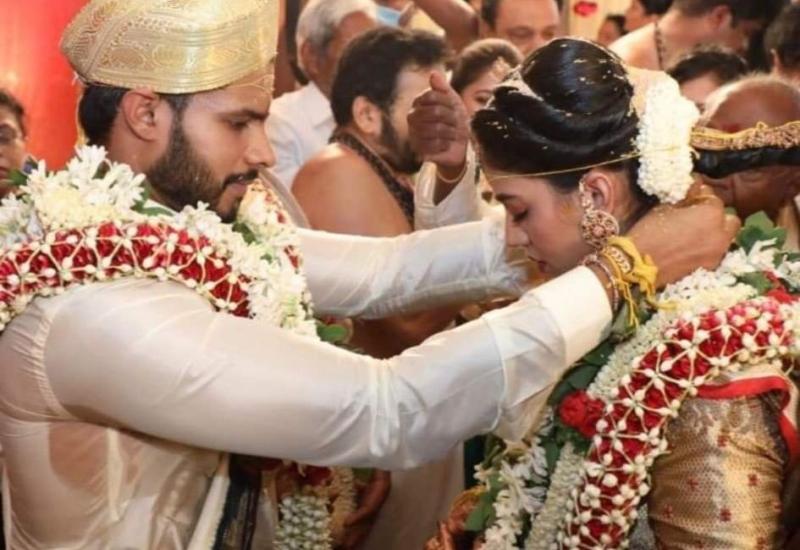 ದಾಂಪತ್ಯ ಜೀವನಕ್ಕೆ ಕಾಲಿಟ್ಟ ಯುವರಾಜ .